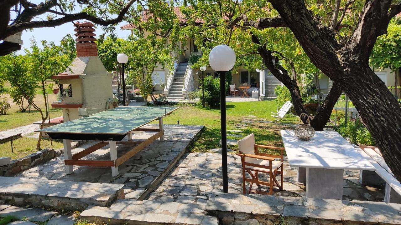 Asterias Maisonette & Apartments Karianí Exterior photo
